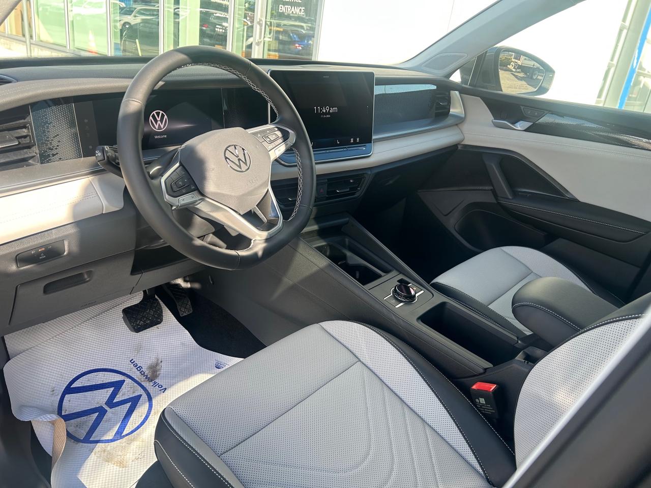 2026 Volkswagen Tiguan Comfortline 4dr All-wheel Drive 4MOTION Photo