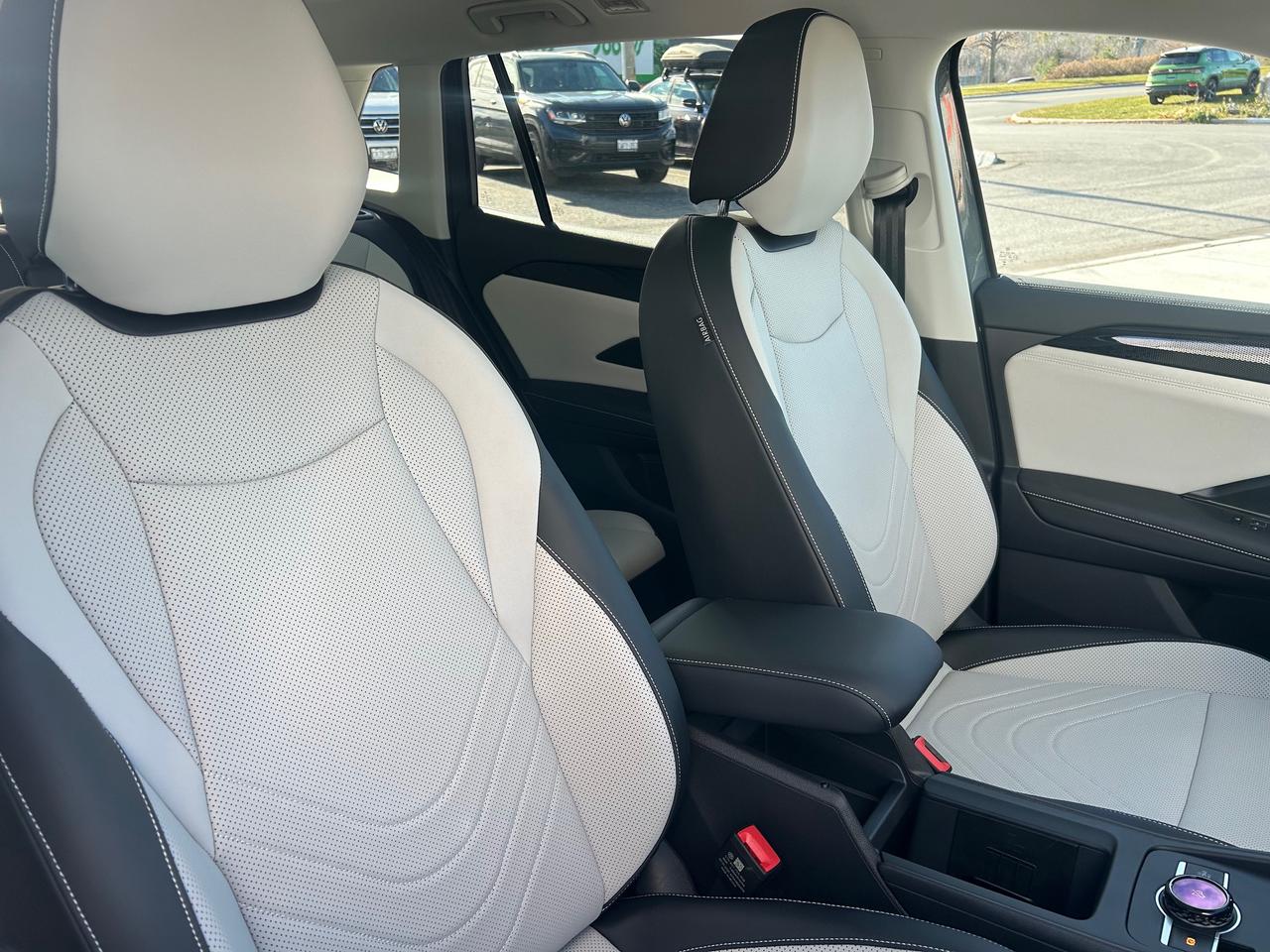 2026 Volkswagen Tiguan Comfortline 4dr All-wheel Drive 4MOTION Photo