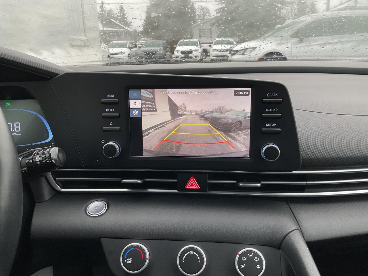 2024 Hyundai Elantra  Photo