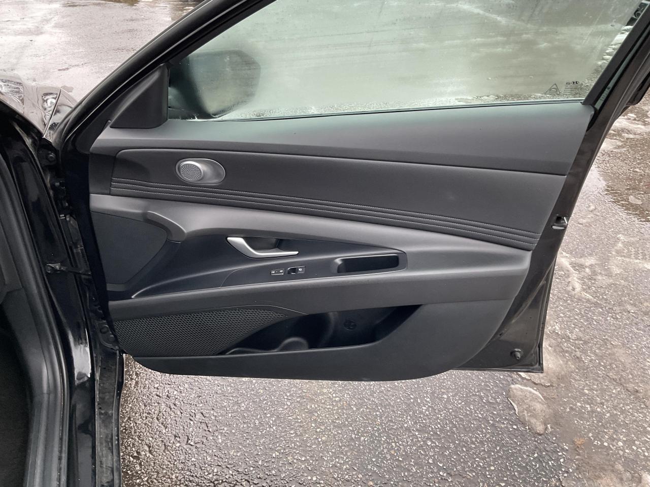 2024 Hyundai Elantra  Photo