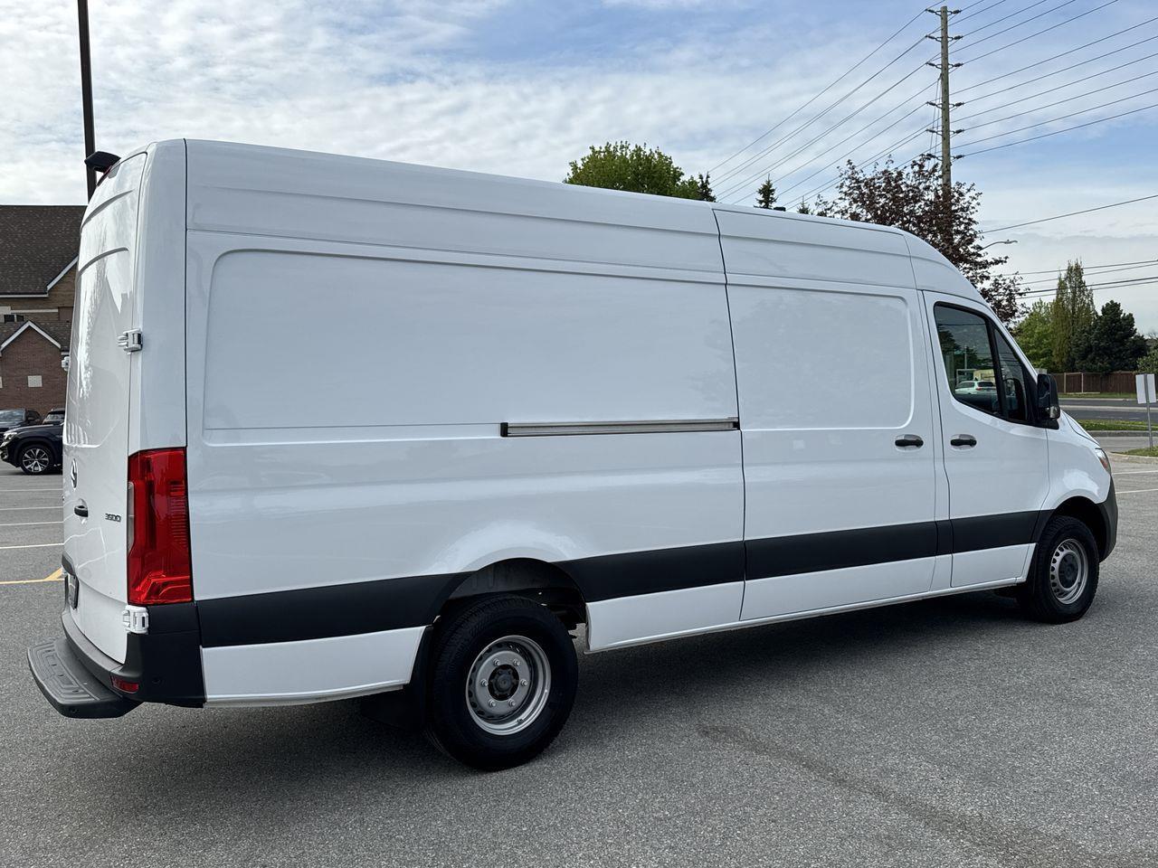 2024 Mercedes-Benz Sprinter 3500 High Roof 4-Cyl Diesel Sprinter 3500 Cargo Van 170 in. WB Photo