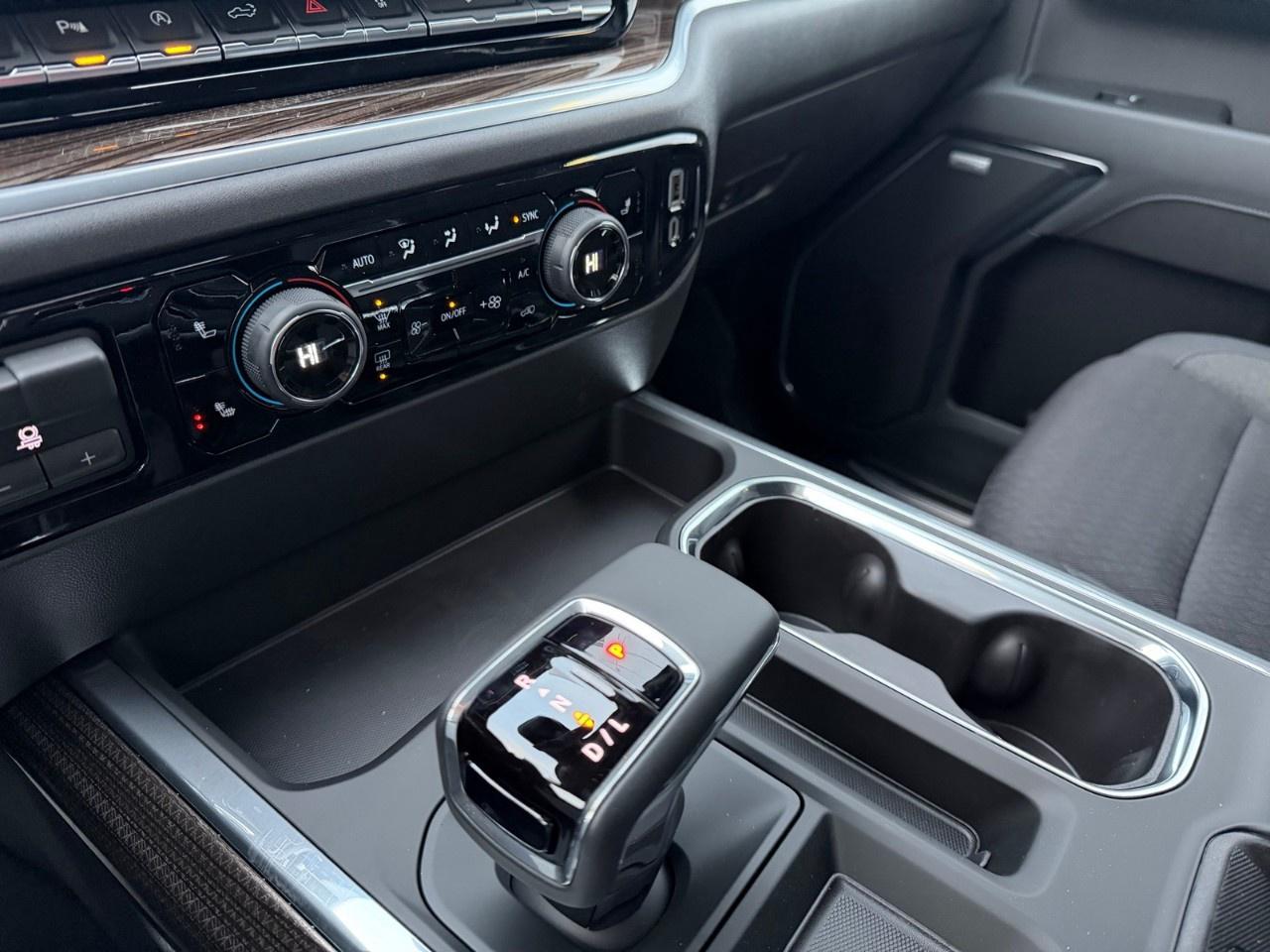 2026 Chevrolet Silverado 1500 Crew Cab Short Box 4-Wheel Drive LT Trail Boss Photo