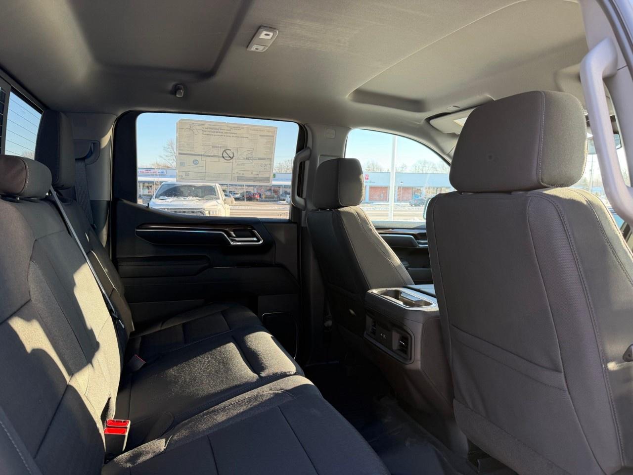 2026 Chevrolet Silverado 1500 Crew Cab Short Box 4-Wheel Drive LT Trail Boss Photo