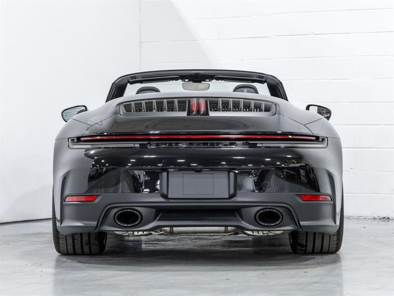 2025 Porsche 911  Photo