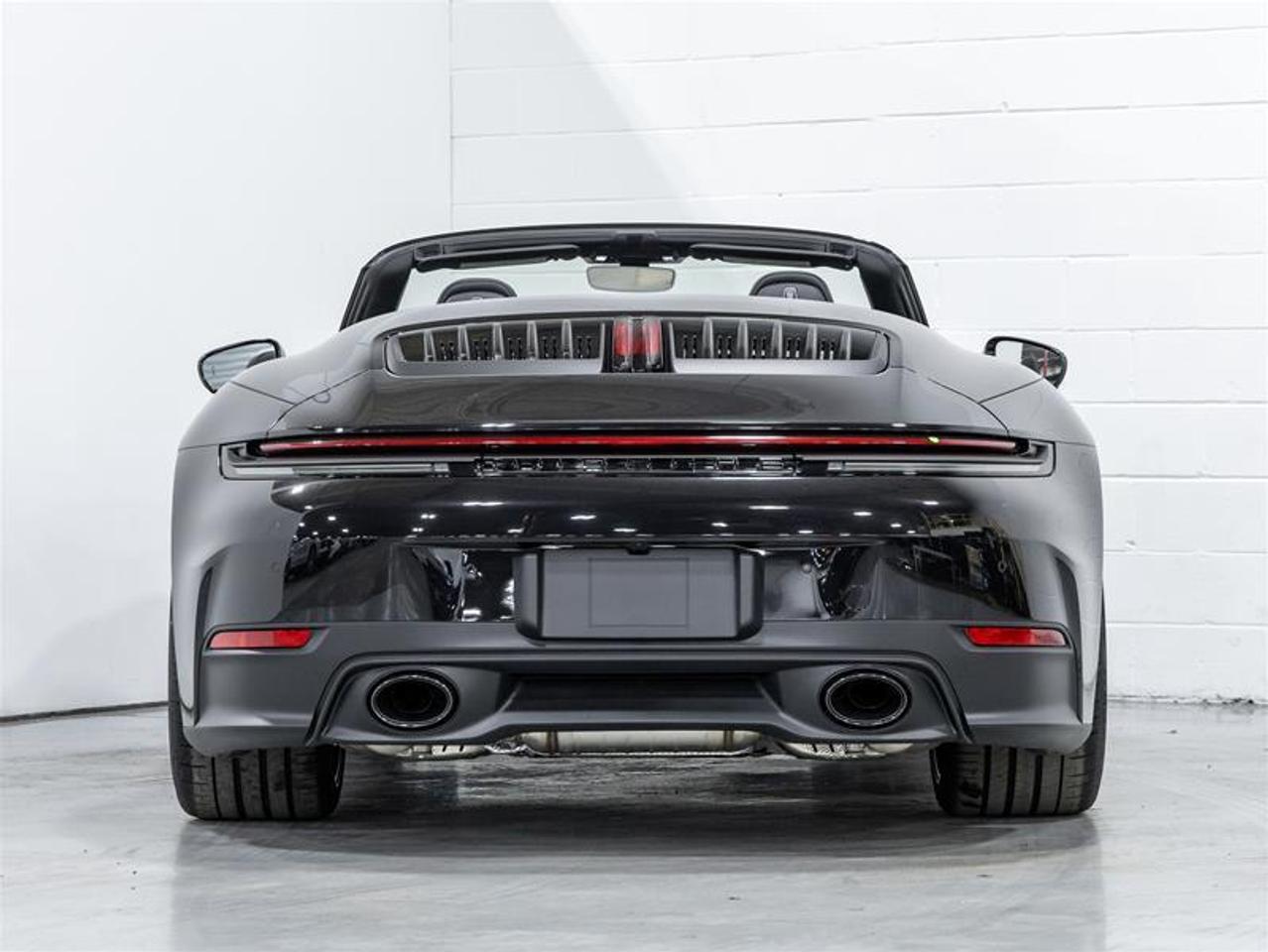 2025 Porsche 911  Photo