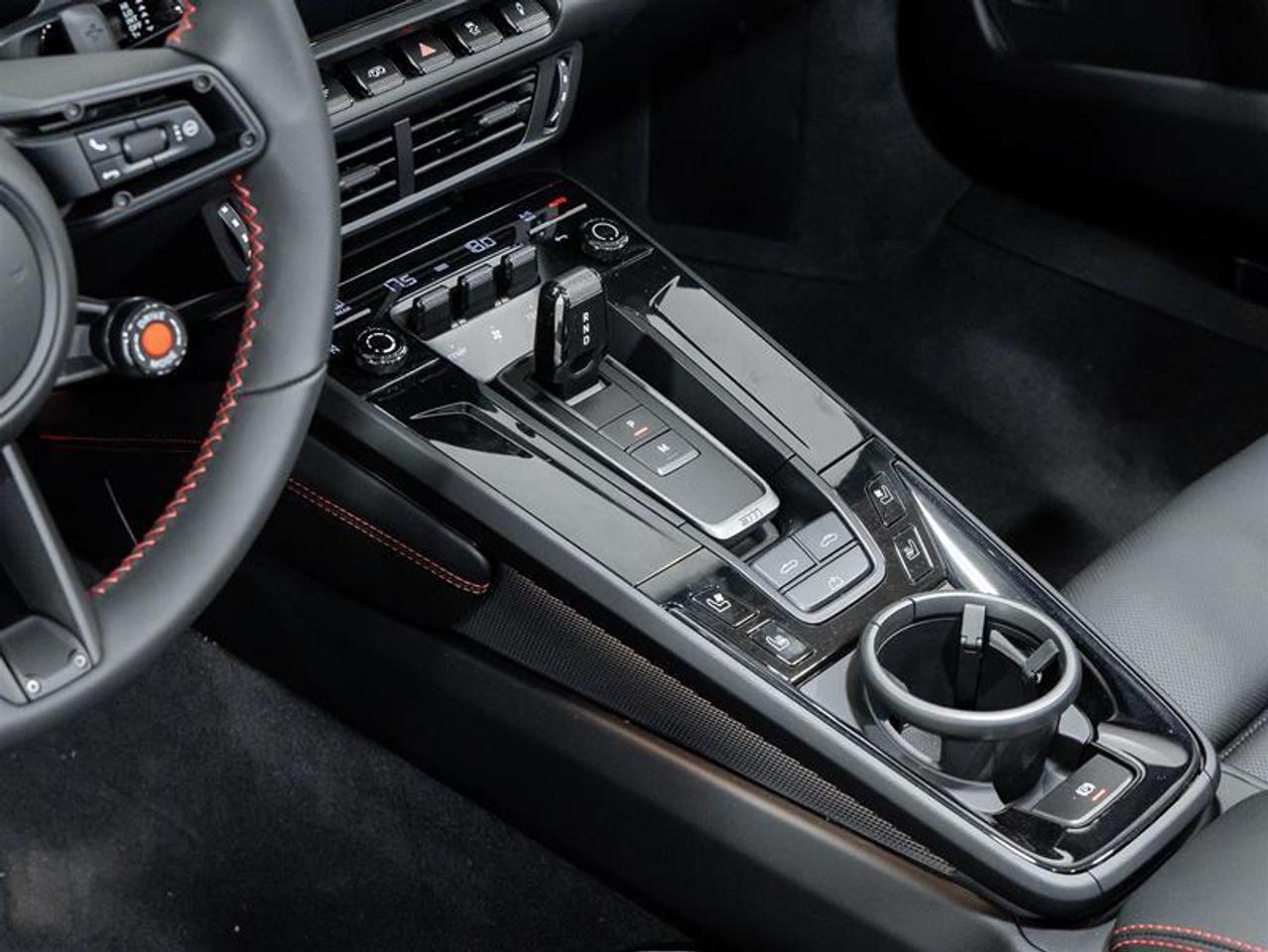 2025 Porsche 911  Photo