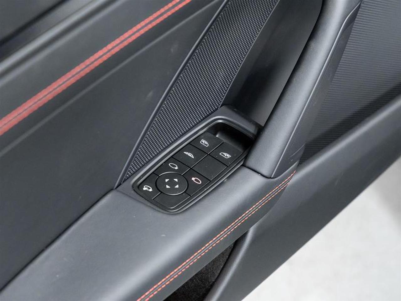 2025 Porsche 911  Photo