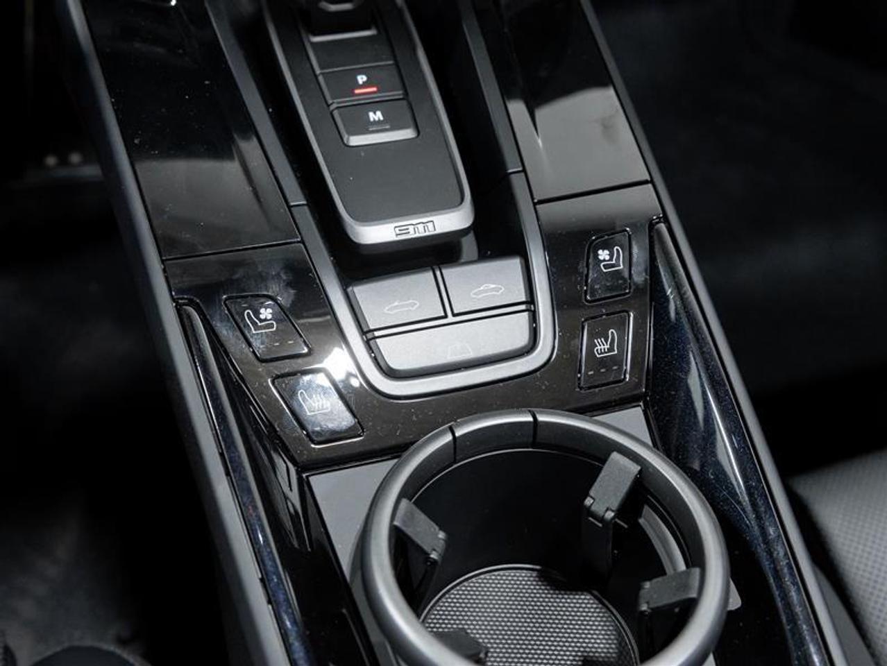 2025 Porsche 911  Photo