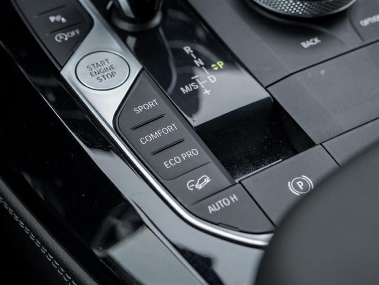 2025 BMW X4 xDrive30i 4dr All-Wheel Drive Sports Activity Coupe Photo