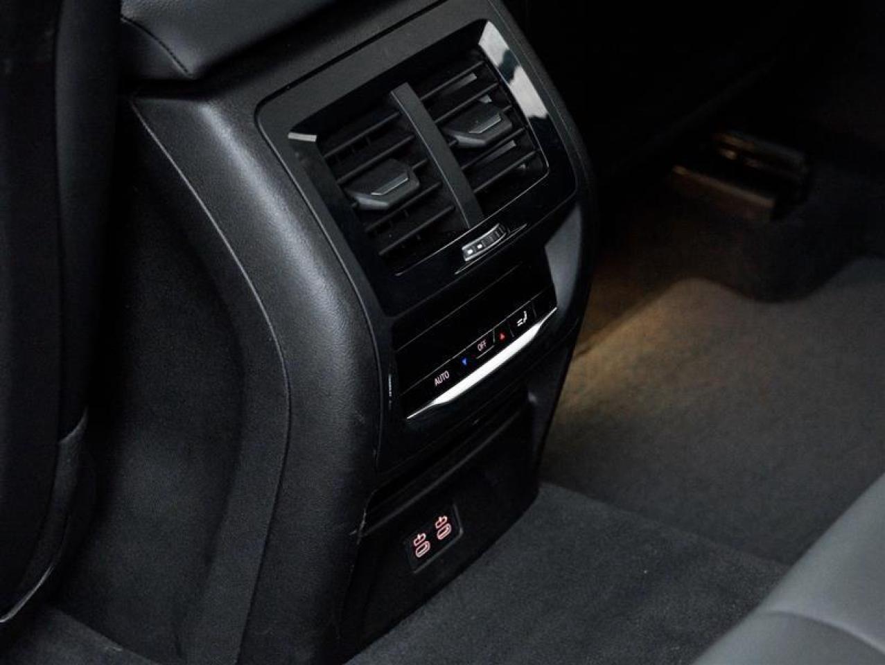 2025 BMW X4 xDrive30i 4dr All-Wheel Drive Sports Activity Coupe Photo