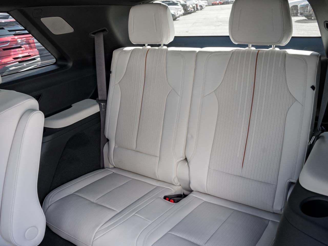 2026 Cadillac VISTIQ Sport 4dr All-Wheel Drive Photo