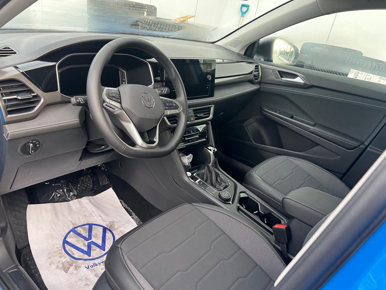 2026 Volkswagen Taos Comfortline Black Edition 4dr All-Wheel Drive 4MOTION Photo