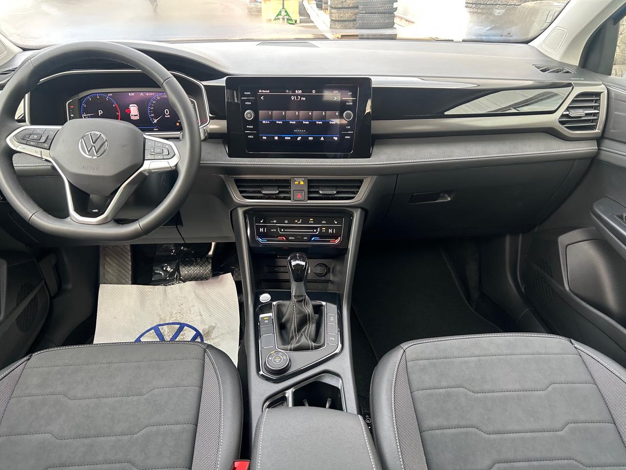 2026 Volkswagen Taos Comfortline Black Edition 4dr All-Wheel Drive 4MOTION Photo