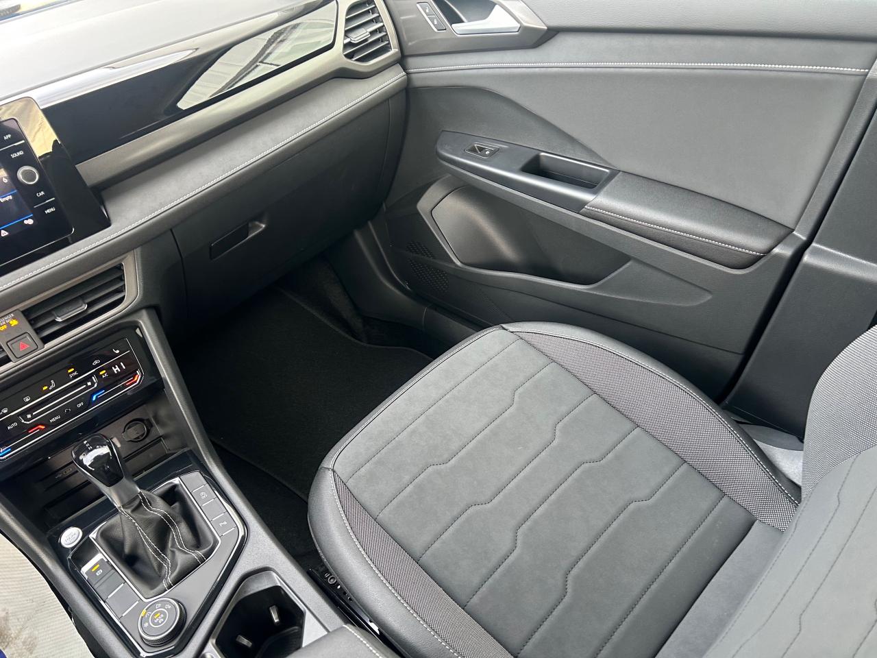 2026 Volkswagen Taos Comfortline Black Edition 4dr All-Wheel Drive 4MOTION Photo