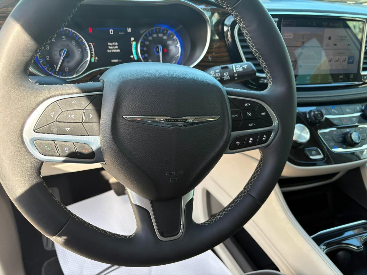 2023 Chrysler Pacifica Limited All-Wheel Drive Passenger Van Photo