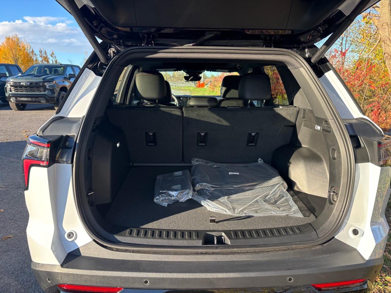 2026 Chevrolet Equinox AWD RS Photo