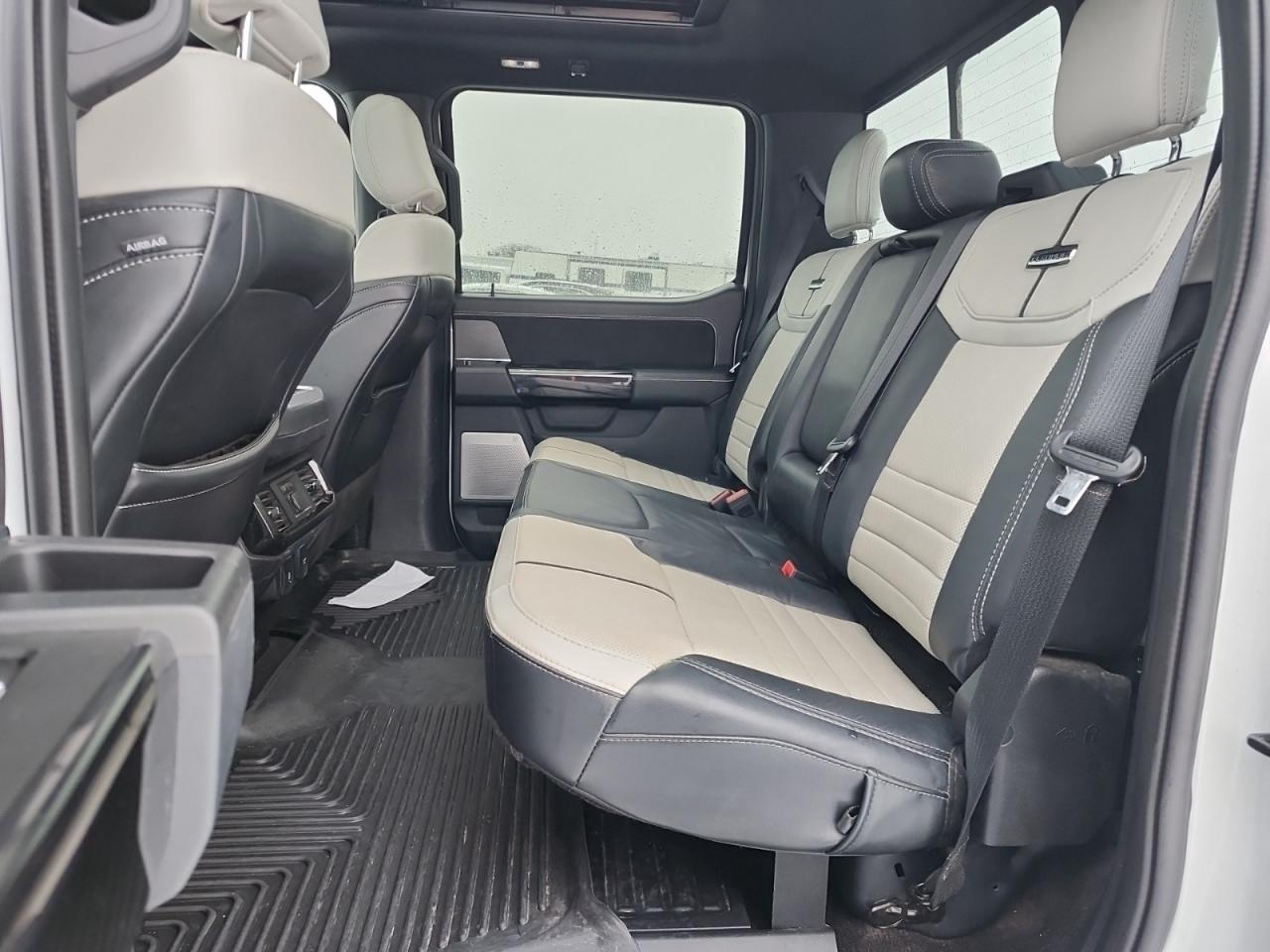 2022 Ford F-150 Lightning PLATINUM I EXTENDED BATTERY LONG RANGE Photo