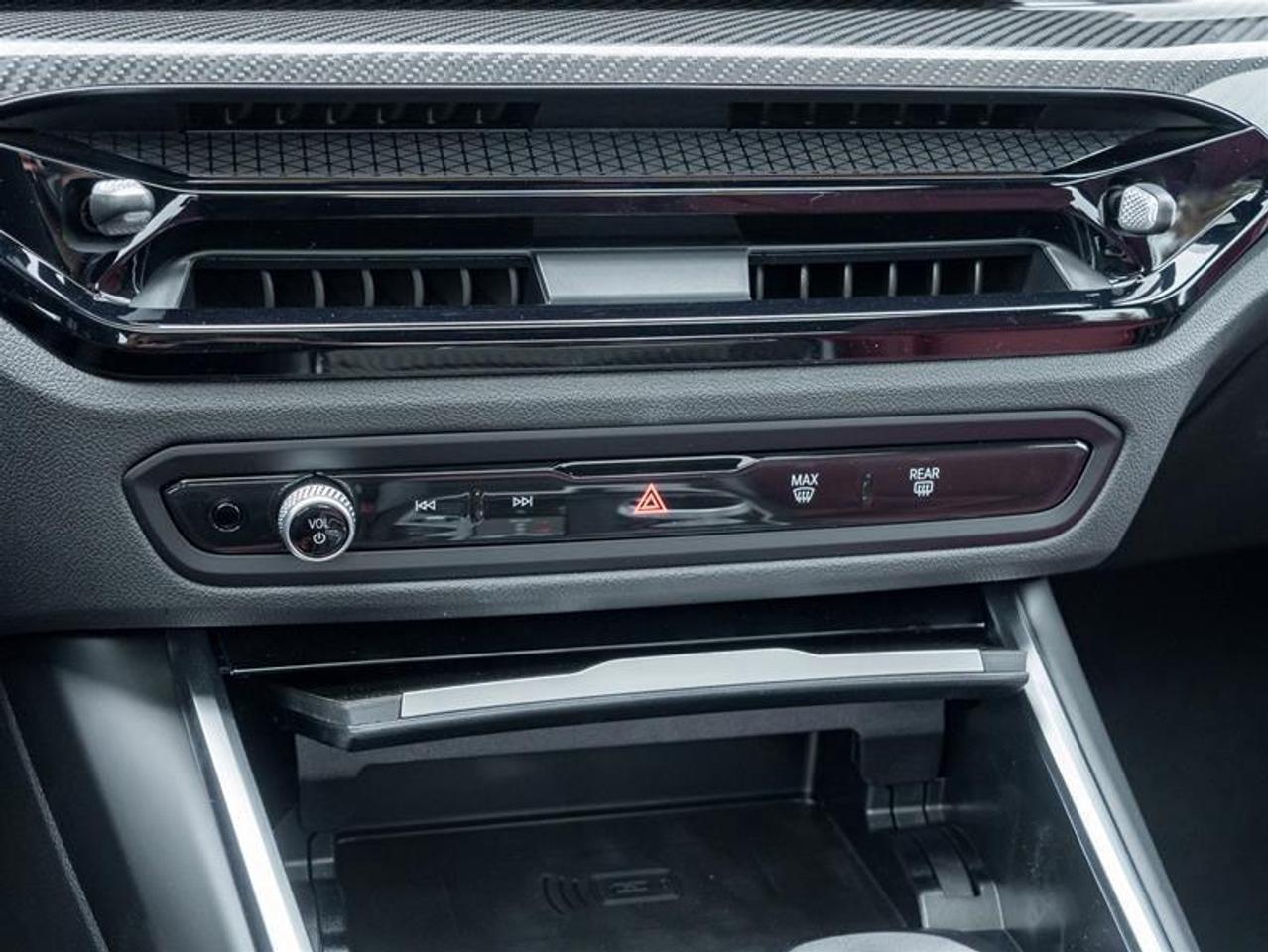 2026 BMW 330 i xDrive 4dr All-Wheel Drive Sedan Photo