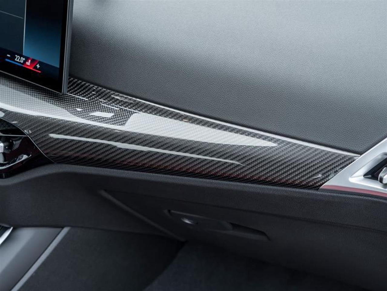 2026 BMW 330 i xDrive 4dr All-Wheel Drive Sedan Photo