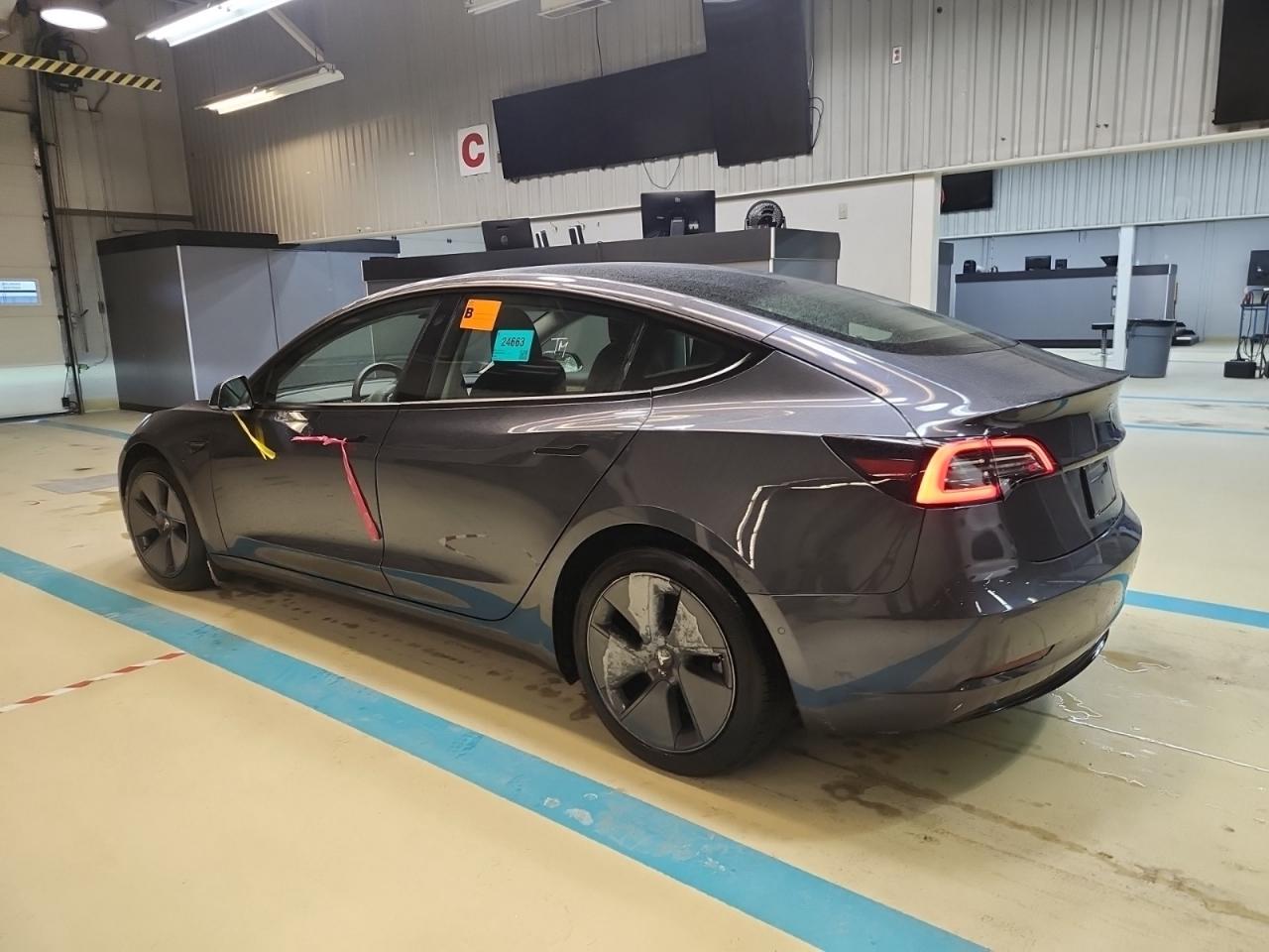2021 Tesla Model 3 SR+ I OVER 100 TESLAS EVSUPERSTORE.CA Photo