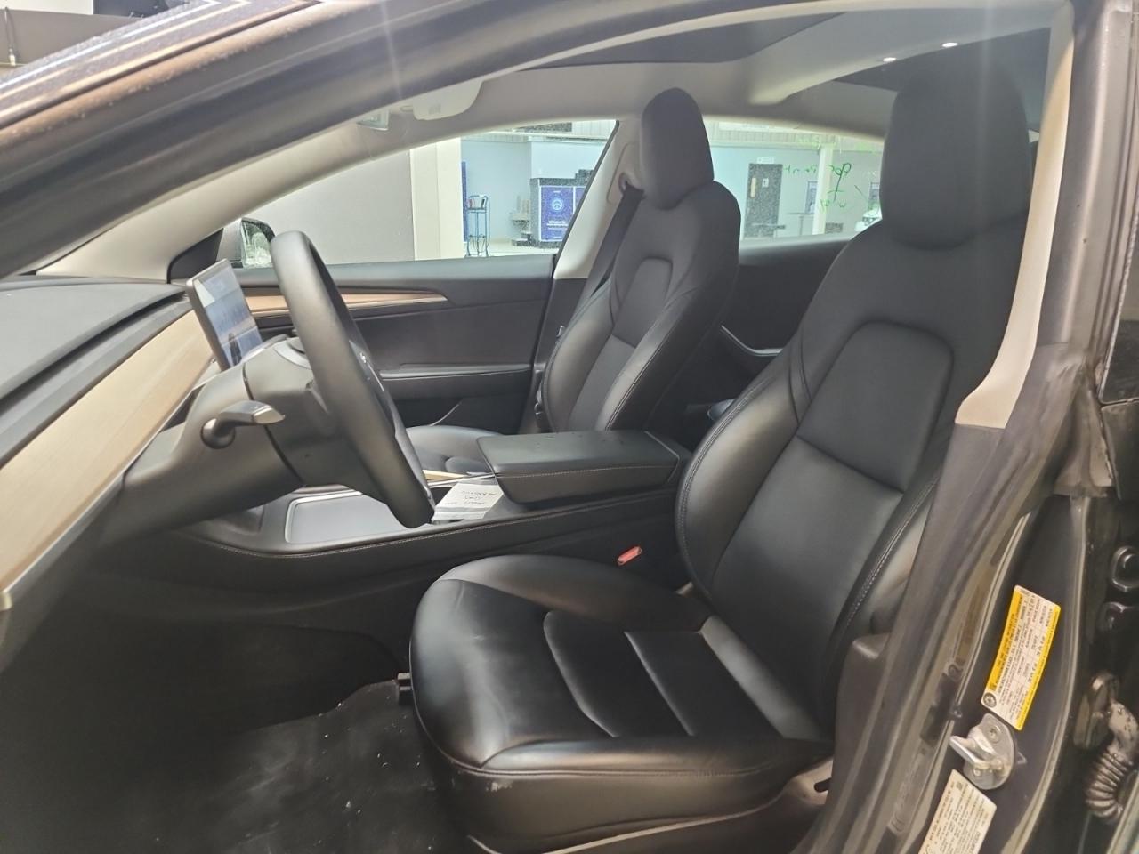 2021 Tesla Model 3 SR+ I OVER 100 TESLAS EVSUPERSTORE.CA Photo