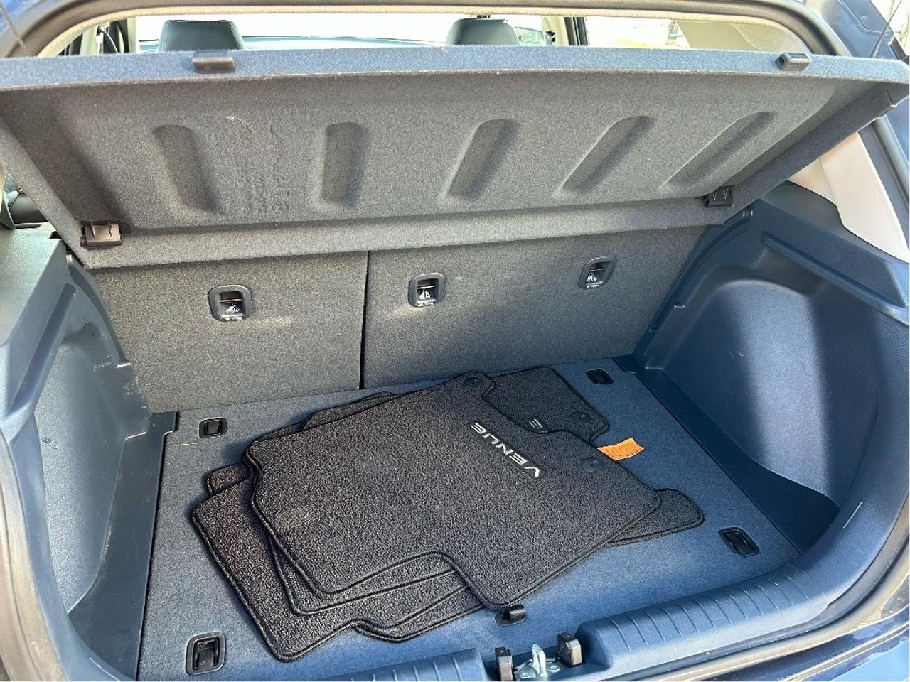 2025 Hyundai Venue Ultimate IVT w-Denim    Starting from 4.69% OAC Photo