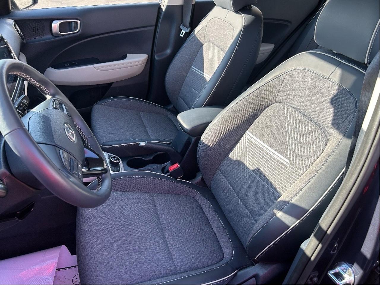 2025 Hyundai Venue Ultimate IVT w-Denim    Starting from 4.69% OAC Photo
