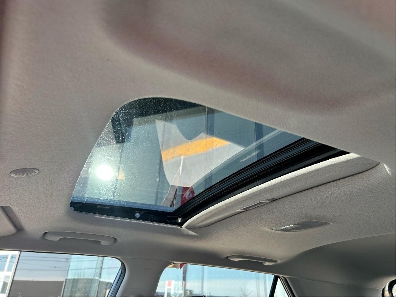 2025 Hyundai Venue Ultimate IVT w-Denim    Starting from 4.69% OAC Photo