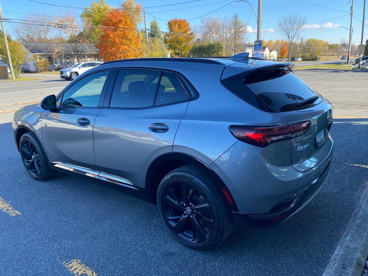 2022 Buick Envision AWD 4dr Essence Photo