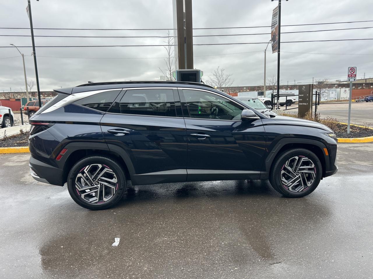 2025 Hyundai Tucson Hybrid Ultimate AWD   Starting from 4.49% OAC Photo