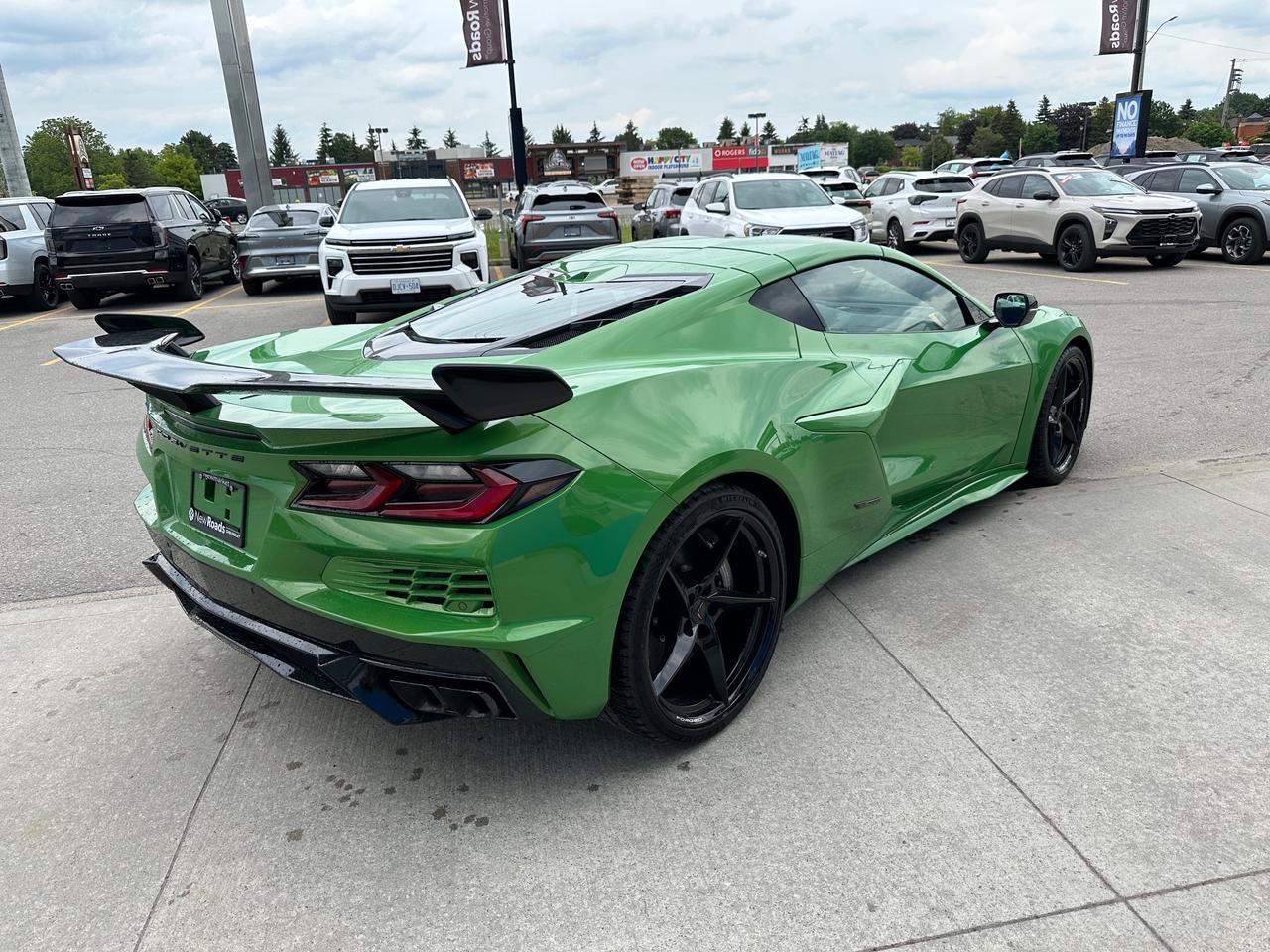 2026 Chevrolet Corvette E-Ray w/2LZ 2dr Coupe Photo4