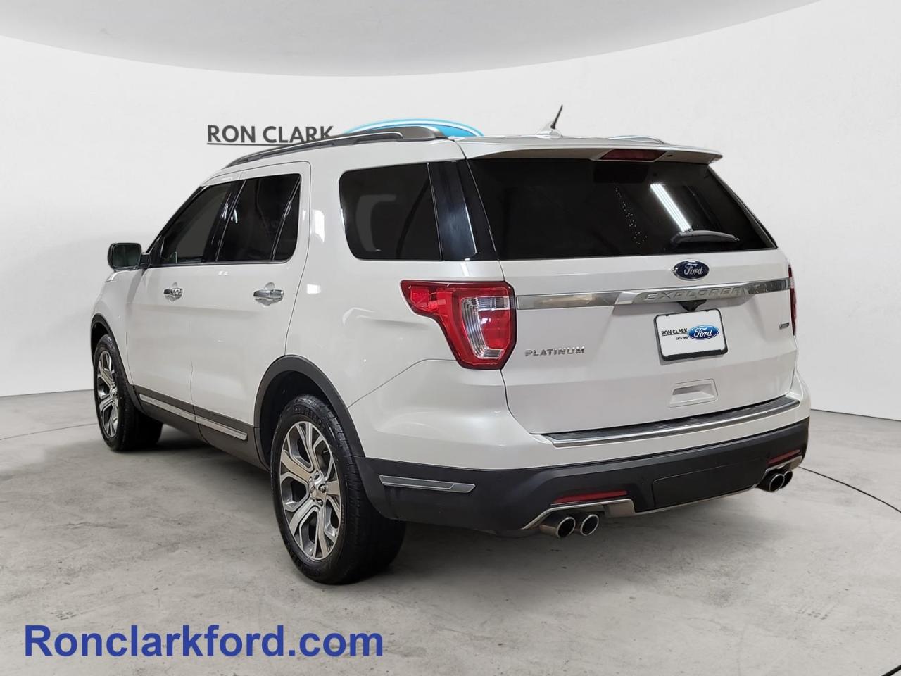 2019 Ford Explorer Platinum 4dr 4x4 Photo4
