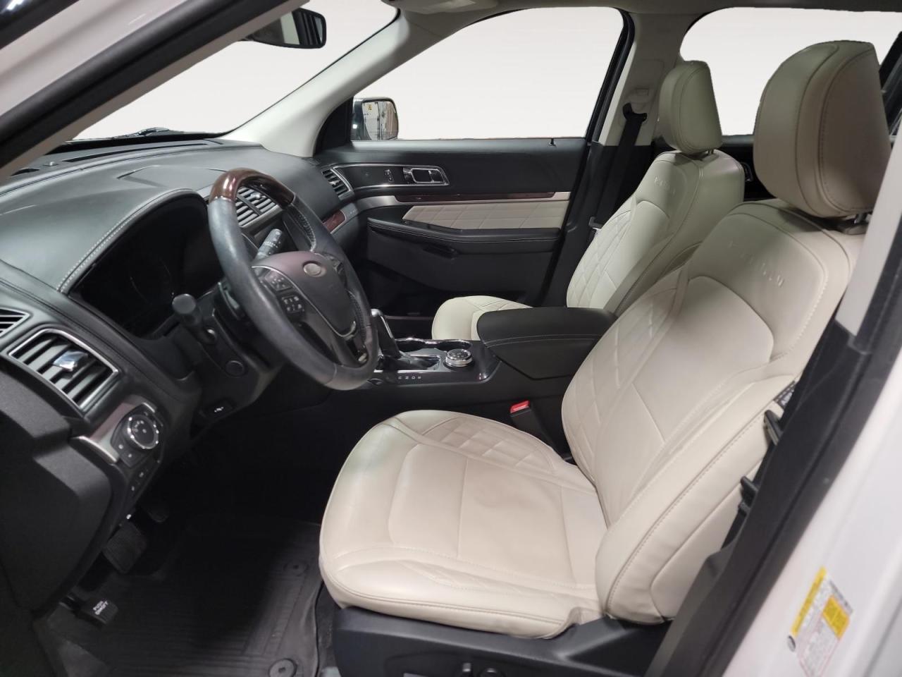 2019 Ford Explorer Platinum 4dr 4x4 Photo