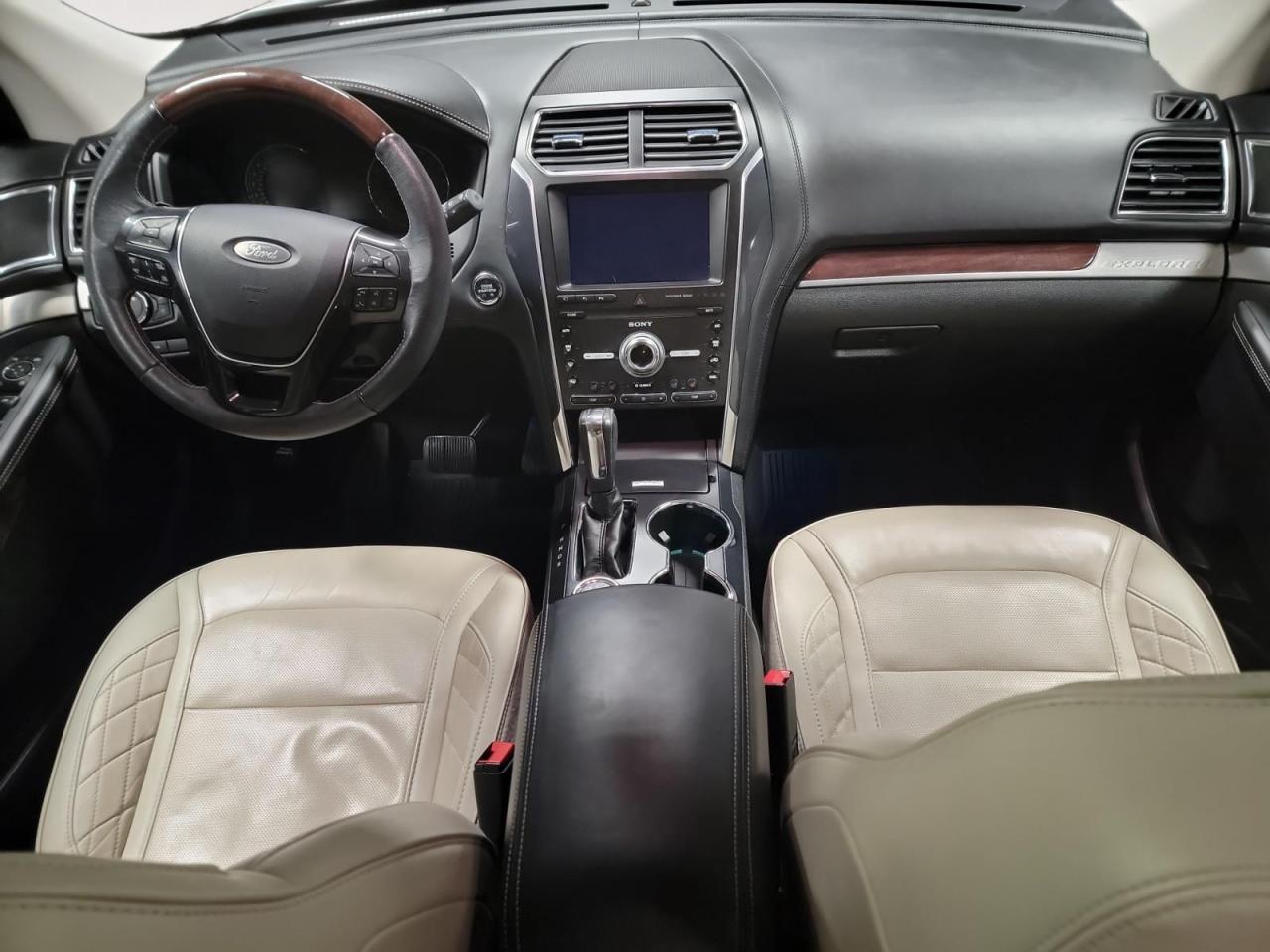 2019 Ford Explorer Platinum 4dr 4x4 Photo