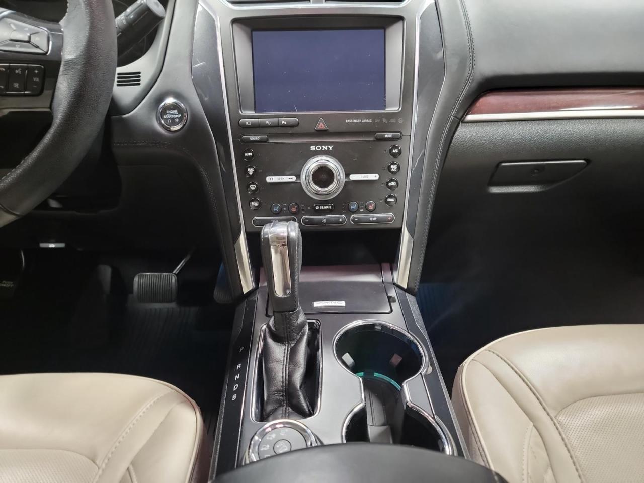 2019 Ford Explorer Platinum 4dr 4x4 Photo