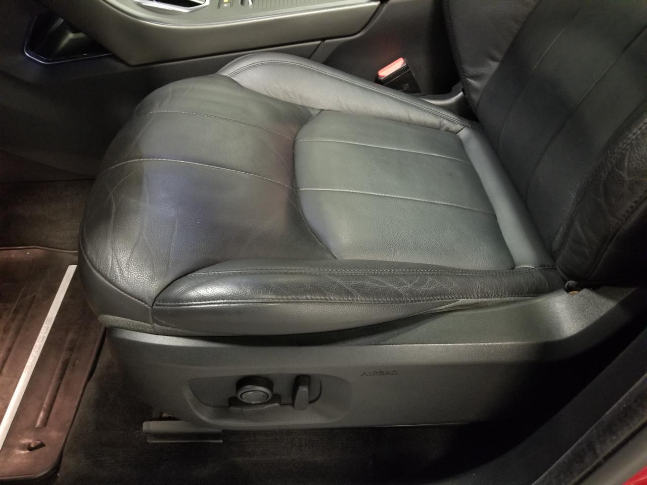 2019 Land Rover Range Rover Evoque SE 4x4 5-Door Photo