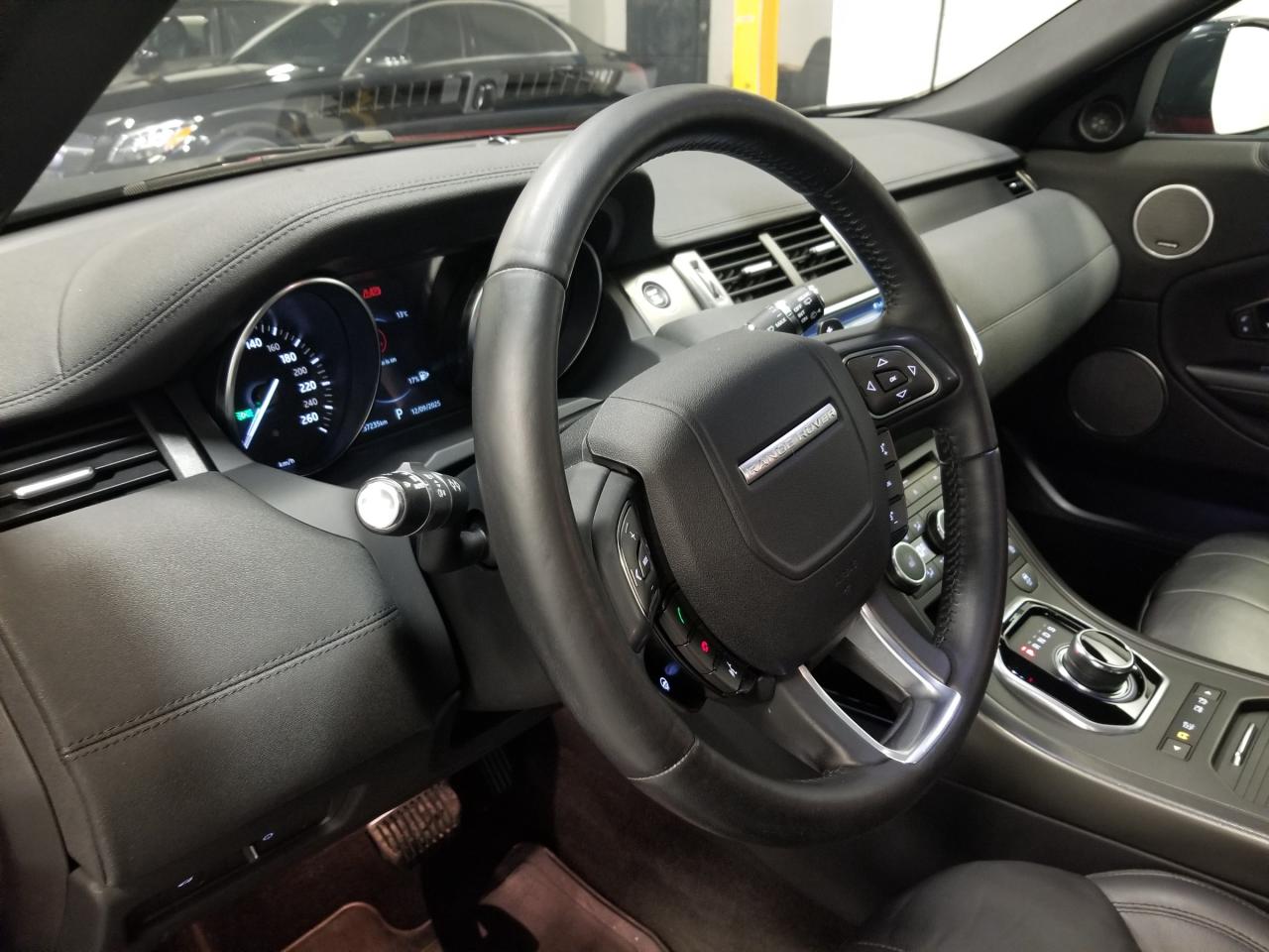 2019 Land Rover Range Rover Evoque SE 4x4 5-Door Photo