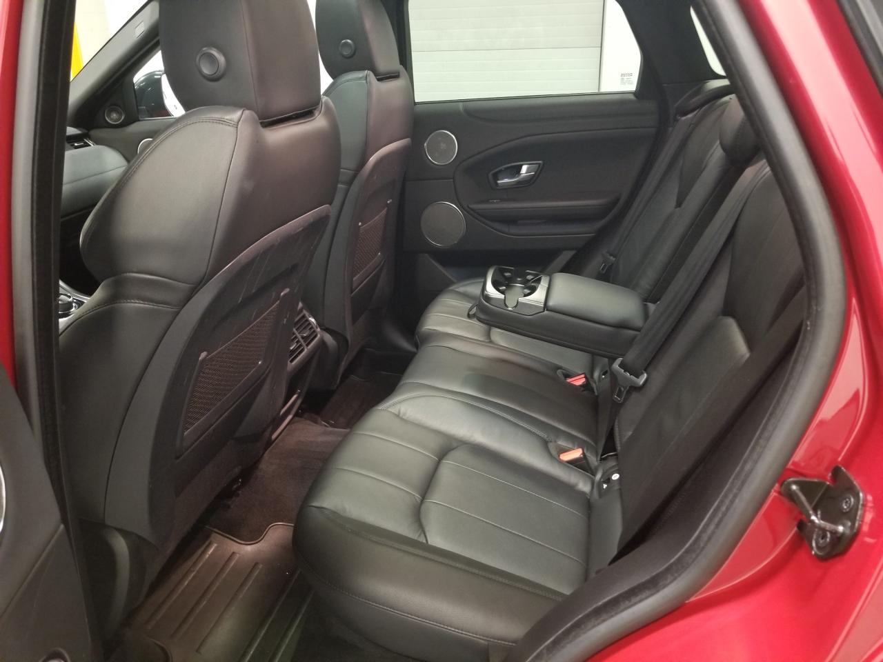 2019 Land Rover Range Rover Evoque SE 4x4 5-Door Photo