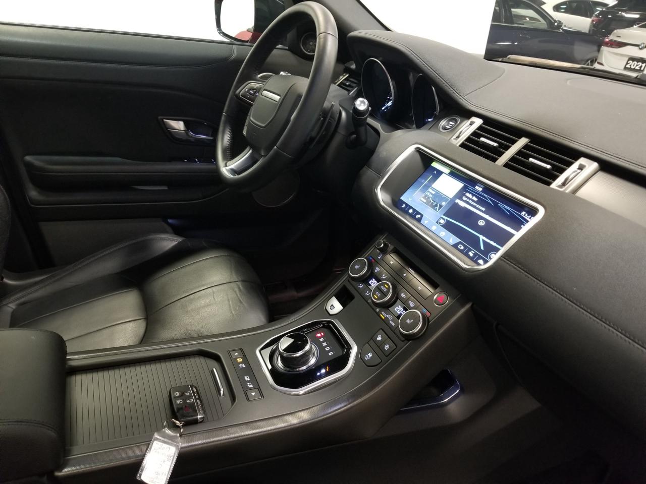 2019 Land Rover Range Rover Evoque SE 4x4 5-Door Photo