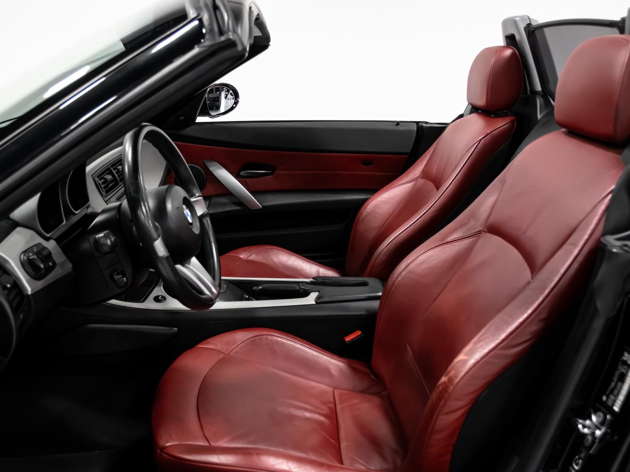 2005 BMW Z4 ROADSTER 2.5i SOFT TOP RED INT AUTOMATIC Photo