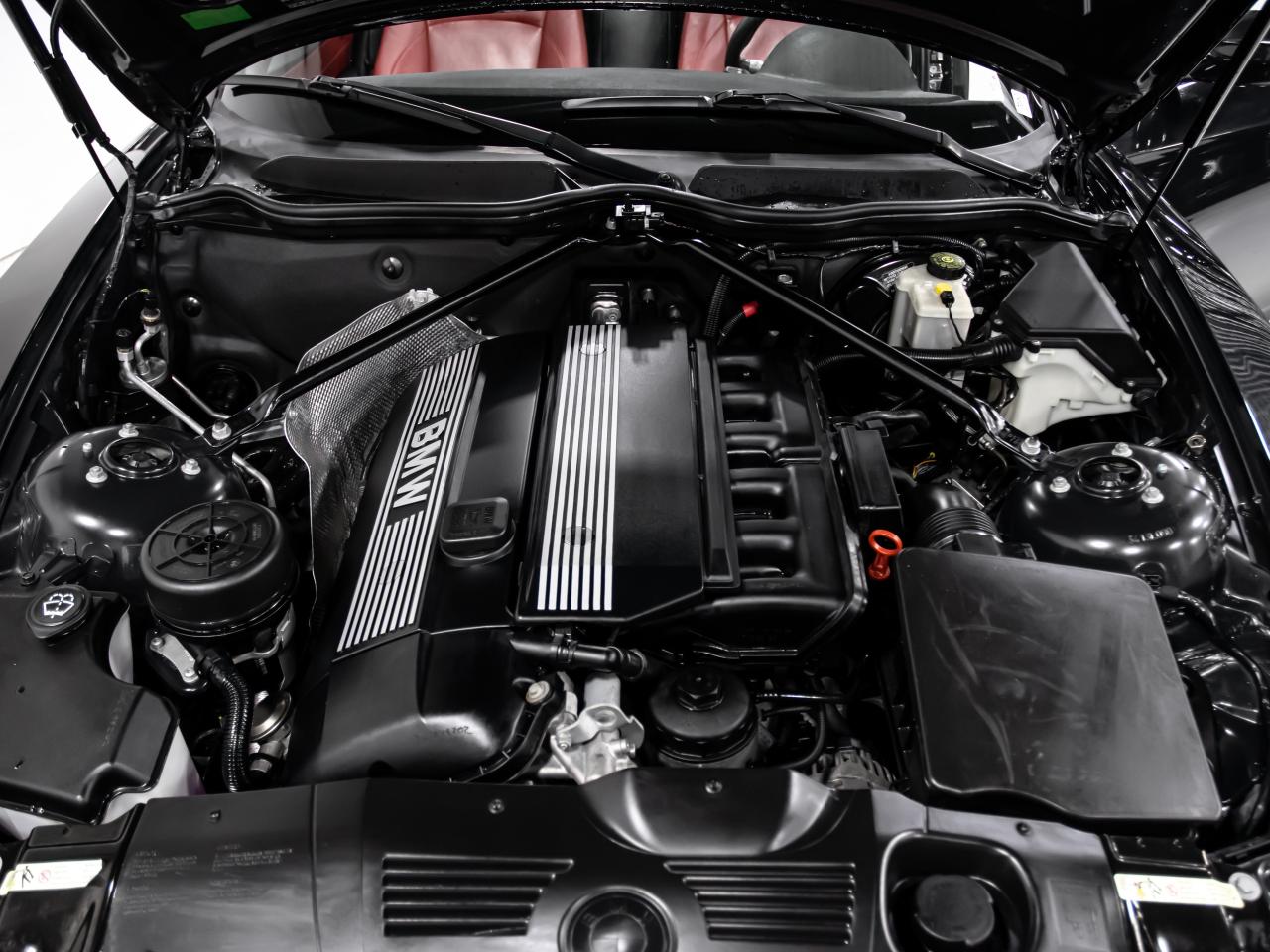 2005 BMW Z4 ROADSTER 2.5i SOFT TOP RED INT AUTOMATIC Photo