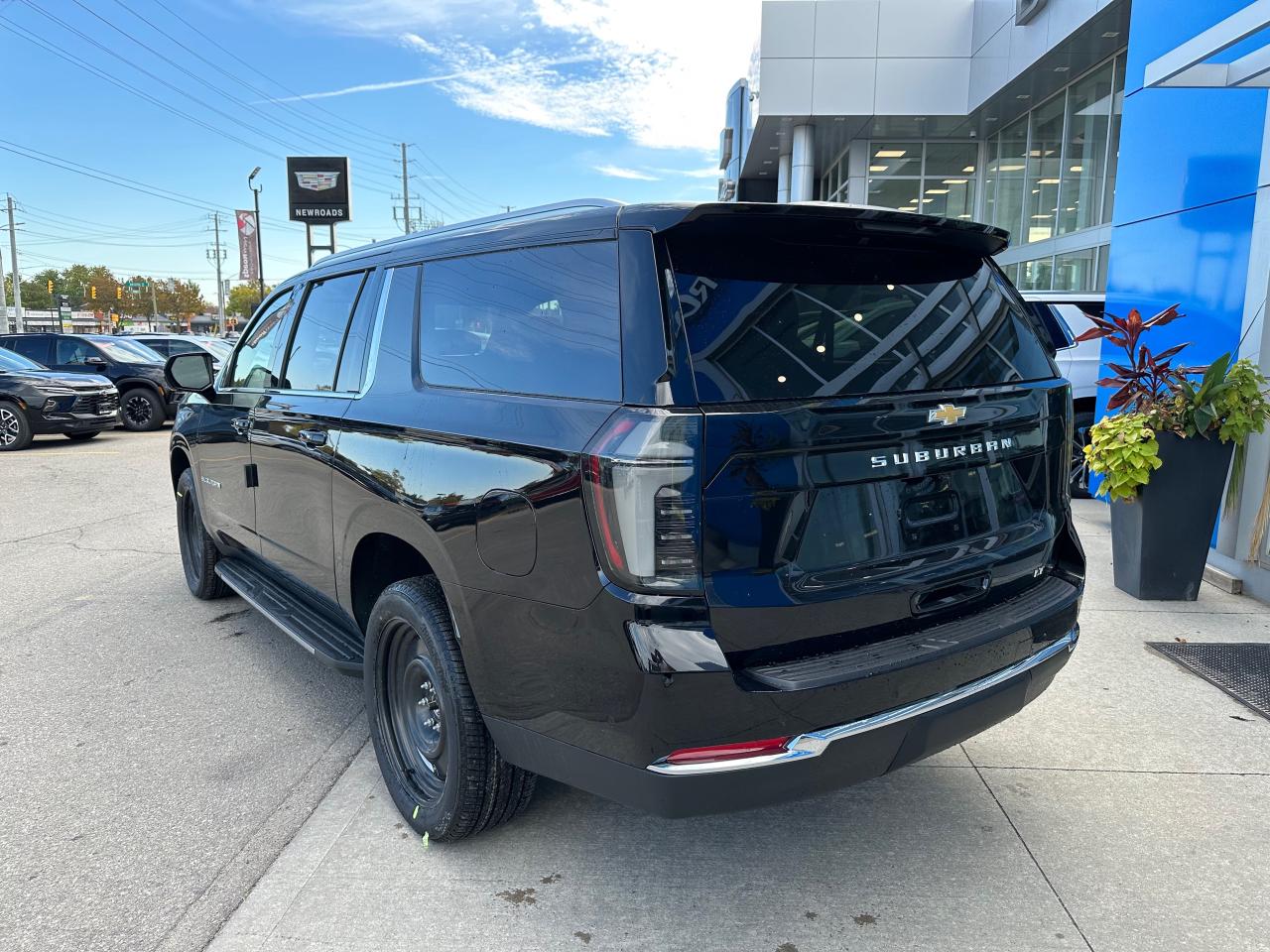 2026 Chevrolet Suburban LT 4dr 4x4 Photo