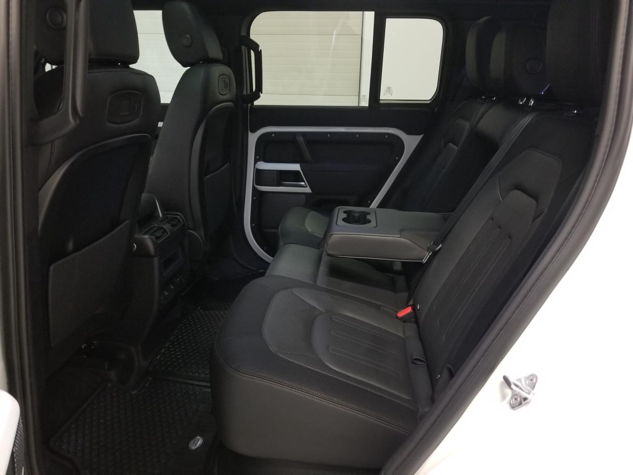 2022 Land Rover Defender X-Dynamic SE 4dr All-Wheel Drive 110 Photo