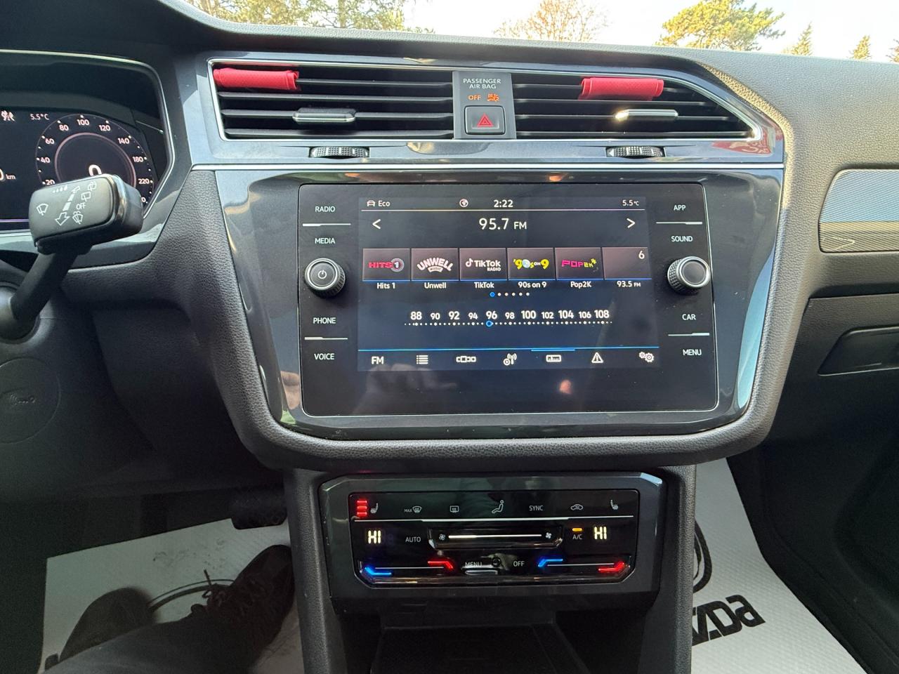 2022 Volkswagen Tiguan Comfortline 4dr All-wheel Drive 4MOTION Photo