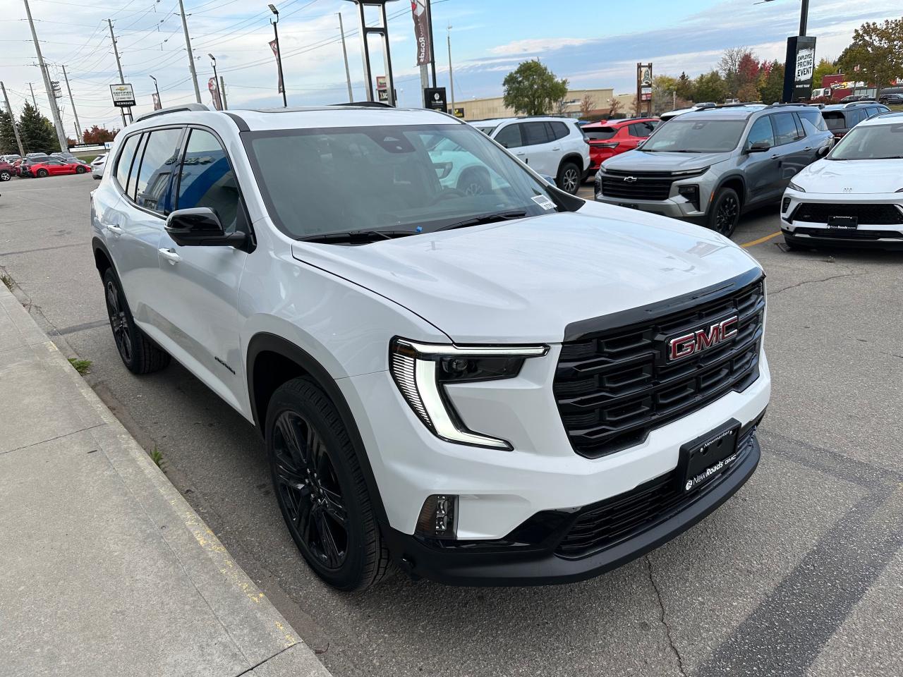 2026 GMC Acadia Elevation 4dr All-Wheel Drive Photo2