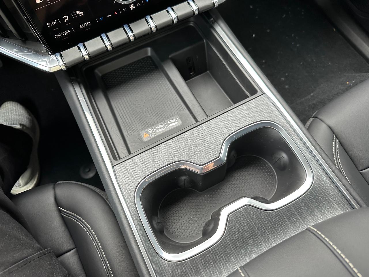 2026 GMC Acadia Elevation 4dr All-Wheel Drive Photo