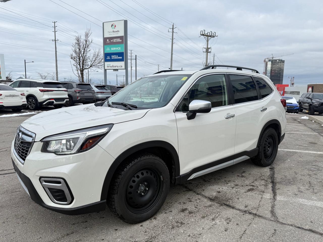 2020 Subaru Forester Premier 4dr All-Wheel Drive Photo4