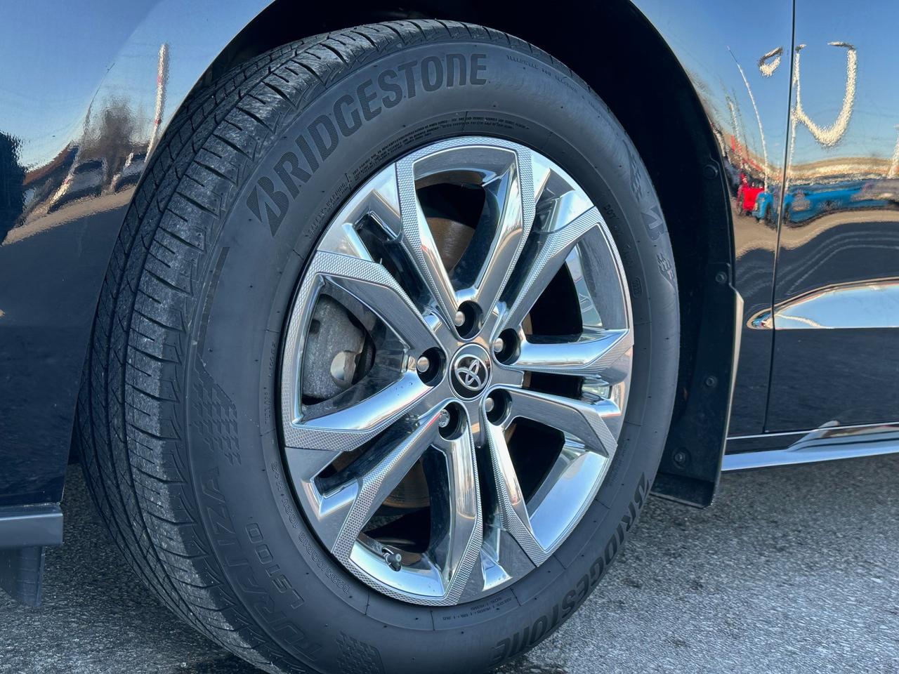 2023 Toyota Sienna XSE 7-Passenger 4dr All-Wheel Drive Passenger Van Photo