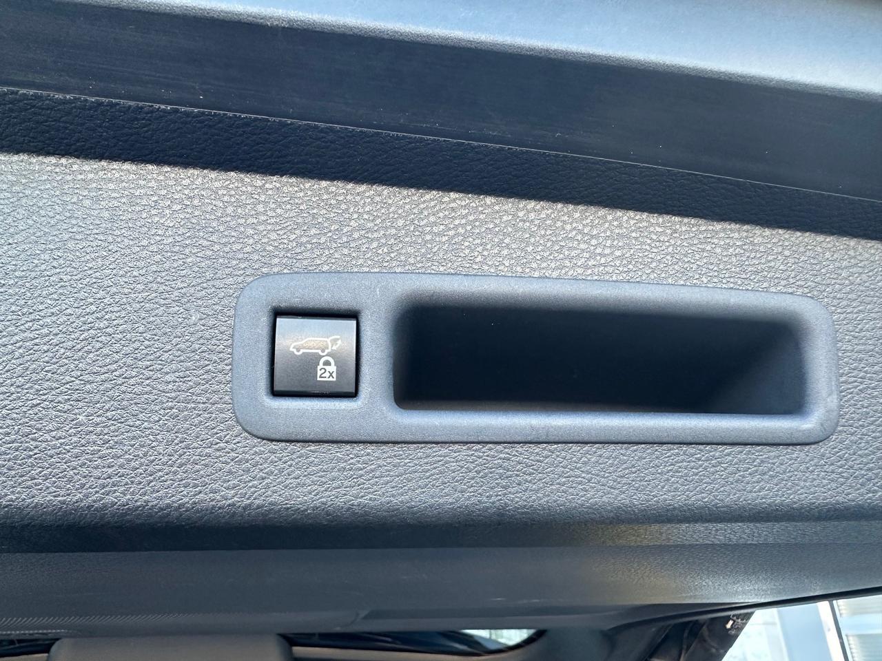 2023 Toyota Sienna XSE 7-Passenger 4dr All-Wheel Drive Passenger Van Photo