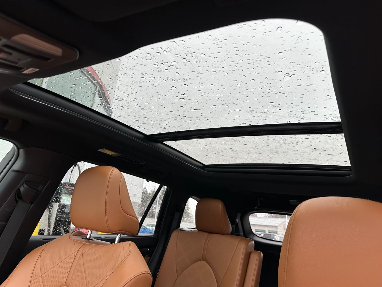 2024 Toyota Highlander Hybrid Limited 4dr All-Wheel Drive Photo